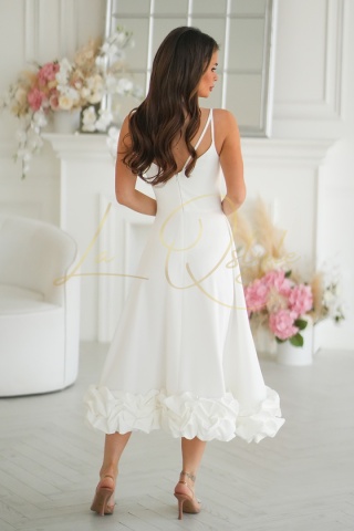 ROZALIA FALBANA rozkloszowana sukienka midi z falbaną ECRU