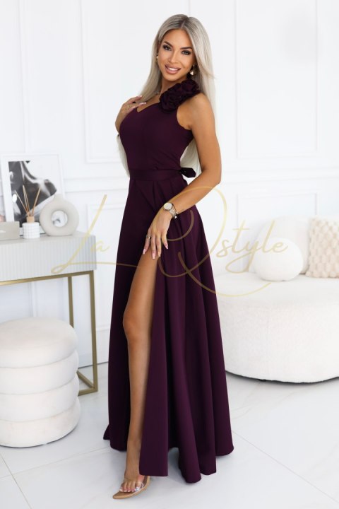 Elegancka wieczorowa suknia maxi z rozcięciem i różami DOJRZAŁA ŚLIWKA