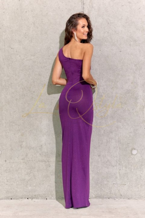 Brokatowa dopasowana maxi sukienka na jedno ramię BISKUPI