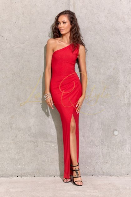 ESMERALDA brokatowa dopasowana maxi sukienka na jedno ramię CZERWONA